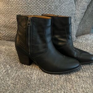 Women’s Hunter ankle boots